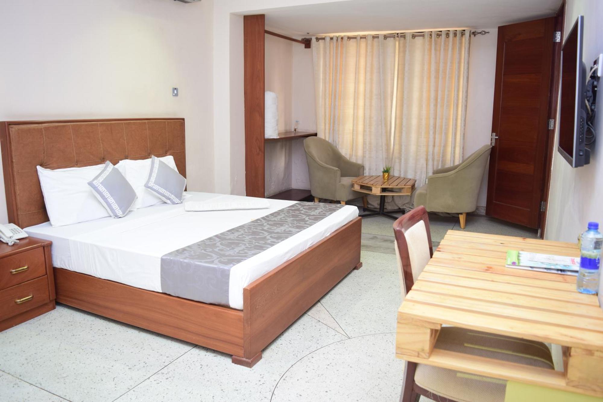 K27 Premier Backpackers Hostel Νταρ ες Σαλάμ Εξωτερικό φωτογραφία