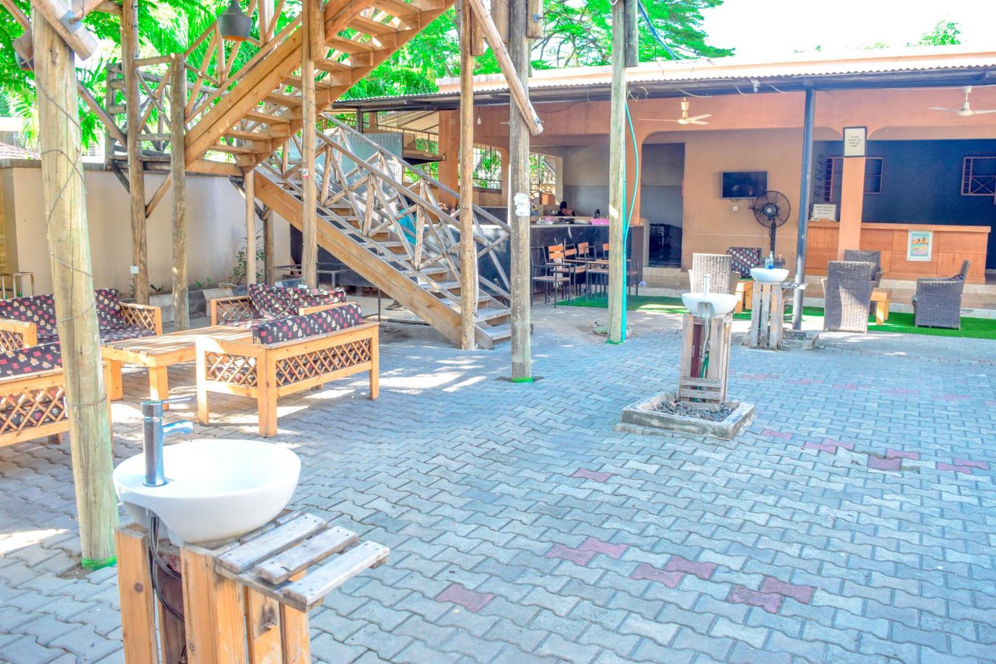 K27 Premier Backpackers Hostel Νταρ ες Σαλάμ Εξωτερικό φωτογραφία