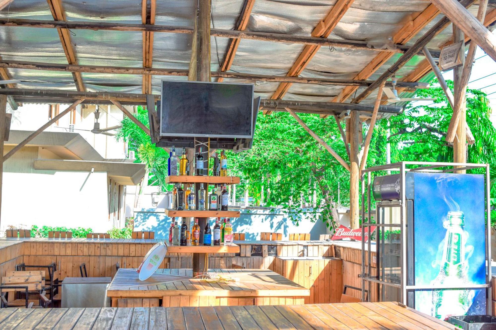 K27 Premier Backpackers Hostel Νταρ ες Σαλάμ Εξωτερικό φωτογραφία