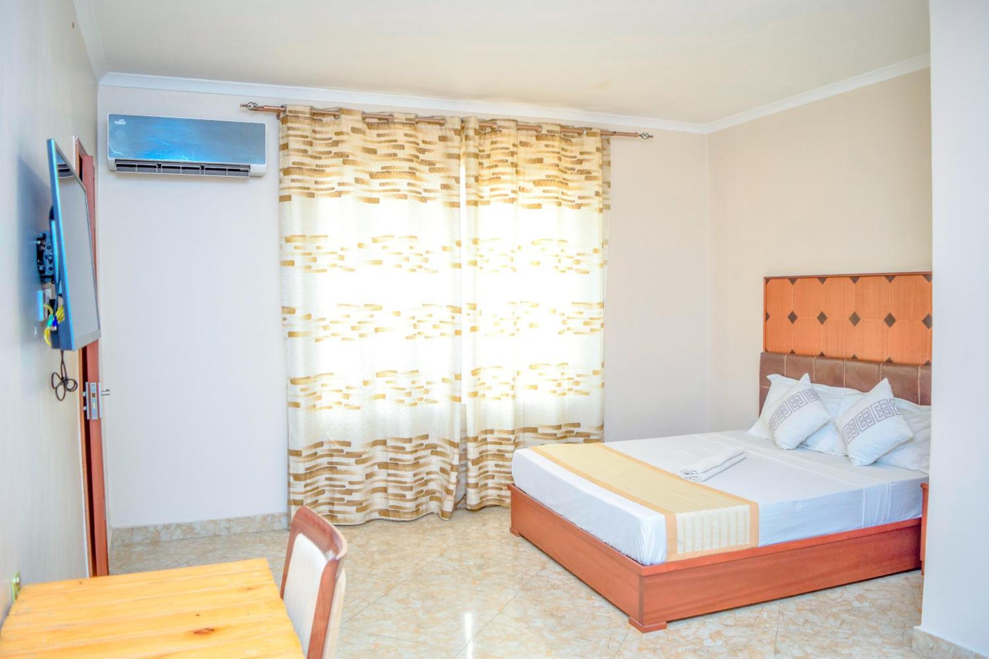 K27 Premier Backpackers Hostel Νταρ ες Σαλάμ Εξωτερικό φωτογραφία